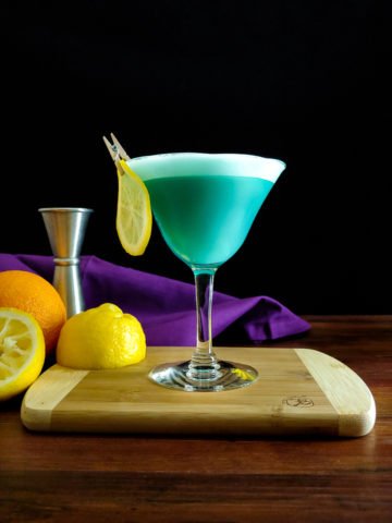blue whiskey sour cocktail